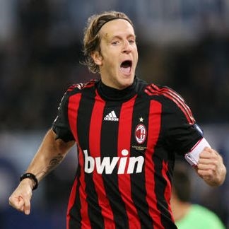 Massimo Amborisni lascia il milan dopo 18 anni